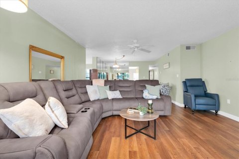 Купить кондоминиум в Клируотер, Флорида 6 комнат, 130.99м2, № 2196284 - фото 8