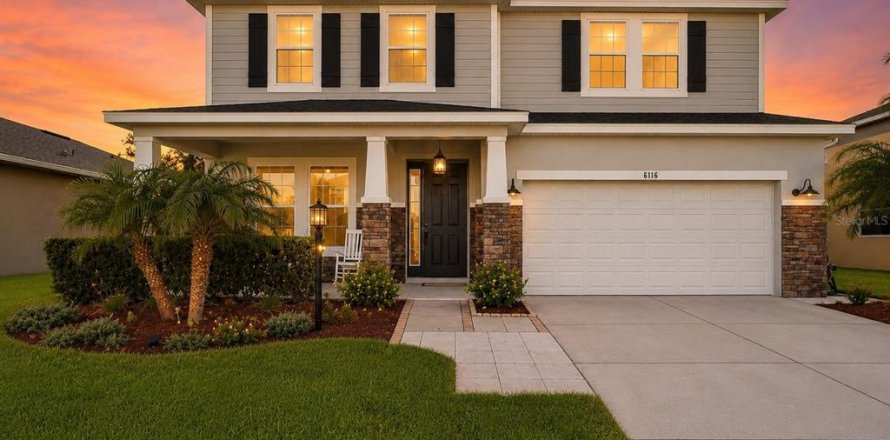 House in Bradenton, Florida 4 bedrooms, 298.87 sq.m. № 2152217