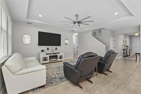 House in Bradenton, Florida 4 bedrooms, 298.87 sq.m. № 2152217 - photo 18