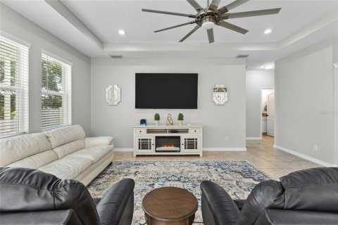 House in Bradenton, Florida 4 bedrooms, 298.87 sq.m. № 2152217 - photo 21