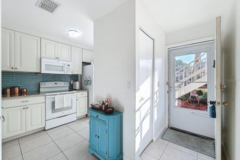 Copropriété à vendre à New Port Richey, Floride: 2 chambres, 86.86 m2 № 2115223 - photo 6