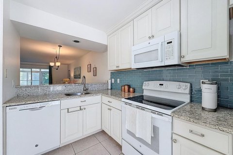 Copropriété à vendre à New Port Richey, Floride: 2 chambres, 86.86 m2 № 2115223 - photo 12
