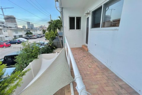 Adosado en alquiler en Miami Beach, Florida, 3 dormitorios, 151.62 m2 № 2011341 - foto 19