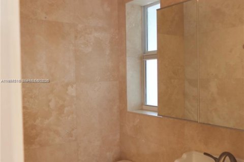 Adosado en alquiler en Miami Beach, Florida, 3 dormitorios, 151.62 m2 № 2011341 - foto 11