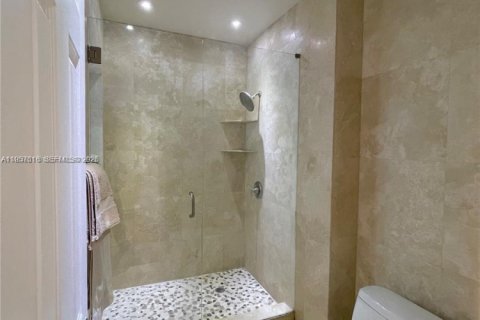 Adosado en alquiler en Miami Beach, Florida, 3 dormitorios, 151.62 m2 № 2011341 - foto 21