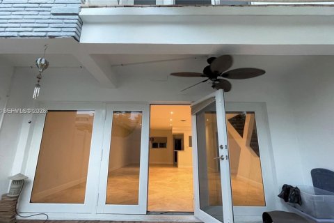Adosado en alquiler en Miami Beach, Florida, 3 dormitorios, 151.62 m2 № 2011341 - foto 14