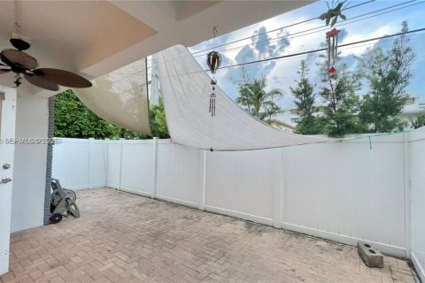 Adosado en alquiler en Miami Beach, Florida, 3 dormitorios, 151.62 m2 № 2011341 - foto 12