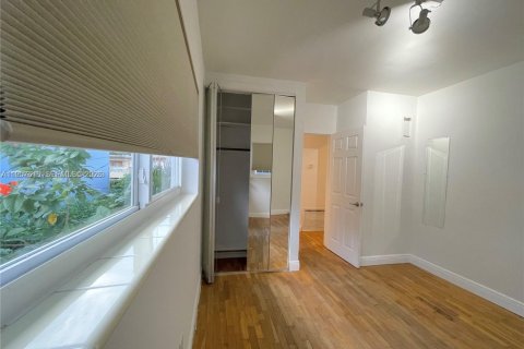 Adosado en alquiler en Miami Beach, Florida, 3 dormitorios, 151.62 m2 № 2011341 - foto 16