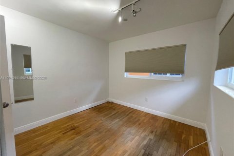 Adosado en alquiler en Miami Beach, Florida, 3 dormitorios, 151.62 m2 № 2011341 - foto 18