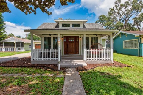 Casa en venta en New Port Richey, Florida, 3 dormitorios, 175.59 m2 № 1839830 - foto 1