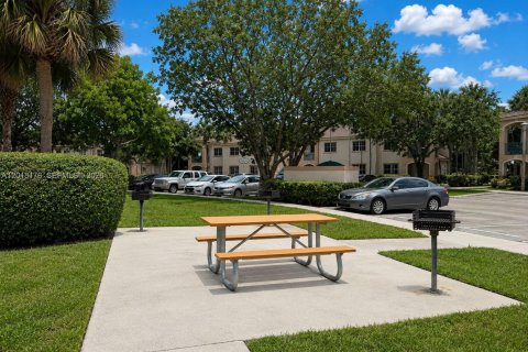 Copropriété à louer à Pembroke Pines, Floride: 2 chambres, 76.37 m2 № 2086199 - photo 25
