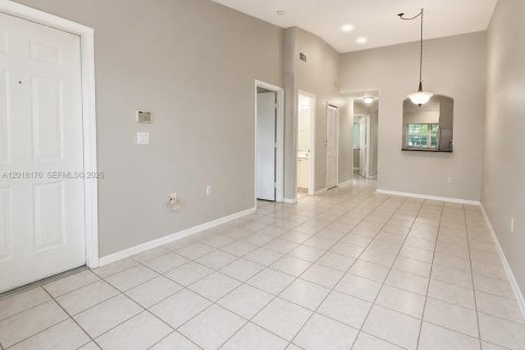 Copropriété à louer à Pembroke Pines, Floride: 2 chambres, 76.37 m2 № 2086199 - photo 21