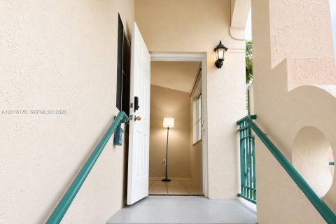 Copropriété à louer à Pembroke Pines, Floride: 2 chambres, 76.37 m2 № 2086199 - photo 22