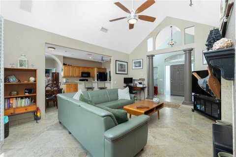 House in Port Charlotte, Florida 3 bedrooms, 185.71 sq.m. № 1772736 - photo 10