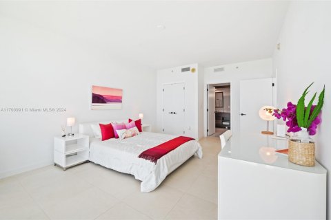 Condominio en venta en Miami Beach, Florida, 2 dormitorios, 100.71 m2 № 1867686 - foto 13