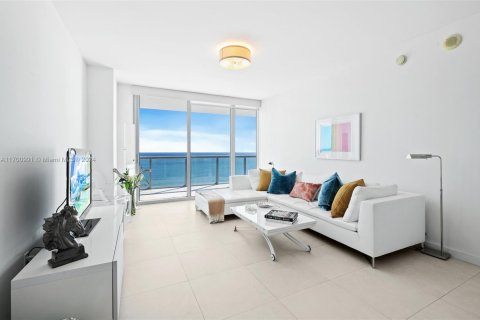 Condominio en venta en Miami Beach, Florida, 2 dormitorios, 100.71 m2 № 1867686 - foto 3