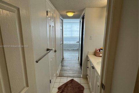 Condo in Aventura, Florida, 1 bedroom  № 1954985 - photo 28