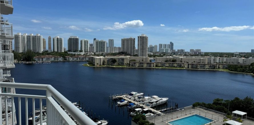 Condo in Aventura, Florida, 1 bedroom  № 1954985