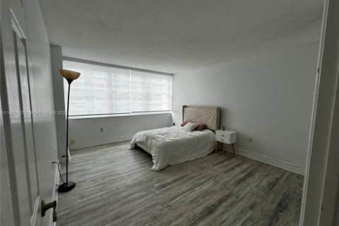 Condo in Aventura, Florida, 1 bedroom  № 1954985 - photo 21