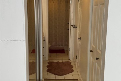 Condo in Aventura, Florida, 1 bedroom  № 1954985 - photo 29