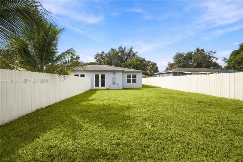 Immobilier commercial à vendre à Miami, Floride: 289.67 m2 № 2385005 - photo 25