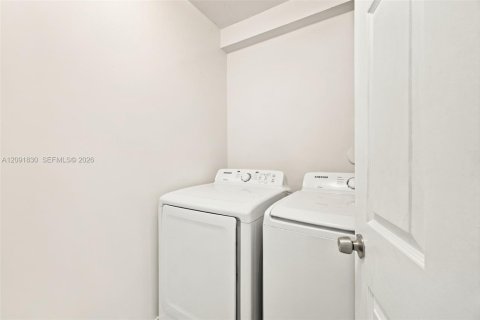 Immobilier commercial à vendre à Miami, Floride: 289.67 m2 № 2385005 - photo 21