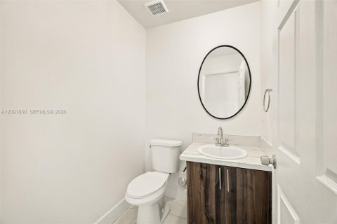Immobilier commercial à vendre à Miami, Floride: 289.67 m2 № 2385005 - photo 24