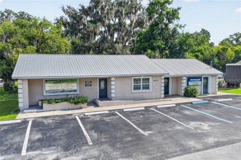 Commercial property in Belleview, Florida 185.06 sq.m. № 2294583 - photo 2