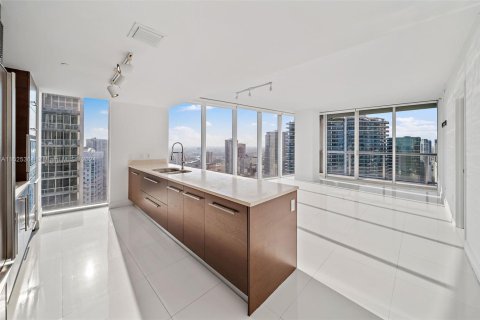 Купить кондоминиум в Майами, Флорида 2 спальни, 108.51м2, № 1713193 - фото 1