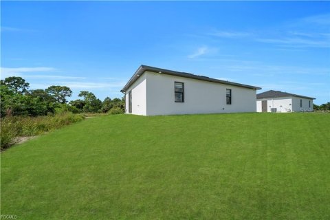 Casa en venta en Lehigh Acres, Florida, 3 dormitorios, 98.48 m2 № 2166654 - foto 26