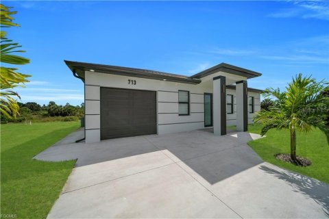 Casa en Lehigh Acres, Florida 3 dormitorios, 98.48 m2 № 2166654