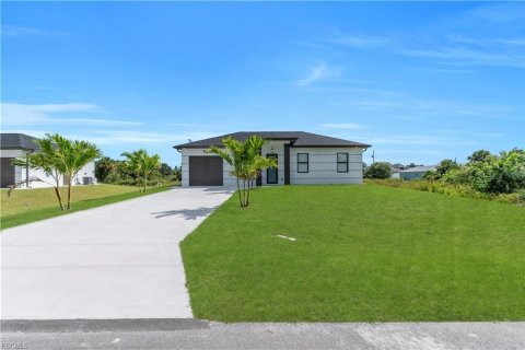 Casa en venta en Lehigh Acres, Florida, 3 dormitorios, 98.48 m2 № 2166654 - foto 4