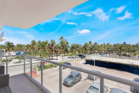 Copropriété à louer à Pompano Beach, Floride: 3 chambres, 157.93 m2 № 2303897 - photo 14