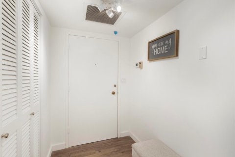 Copropriété à louer à Pompano Beach, Floride: 3 chambres, 157.93 m2 № 2303897 - photo 2