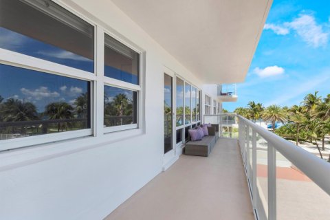 Copropriété à louer à Pompano Beach, Floride: 3 chambres, 157.93 m2 № 2303897 - photo 6