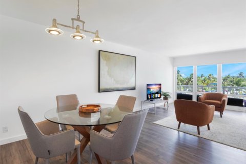 Copropriété à louer à Pompano Beach, Floride: 3 chambres, 157.93 m2 № 2303897 - photo 3