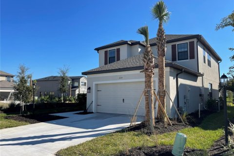 House in Sarasota, Florida 4 bedrooms, 198.63 sq.m. № 1797994 - photo 2