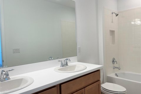 House in Sarasota, Florida 4 bedrooms, 198.63 sq.m. № 1797994 - photo 21