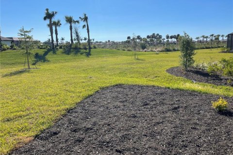 House in Sarasota, Florida 4 bedrooms, 198.63 sq.m. № 1797994 - photo 27