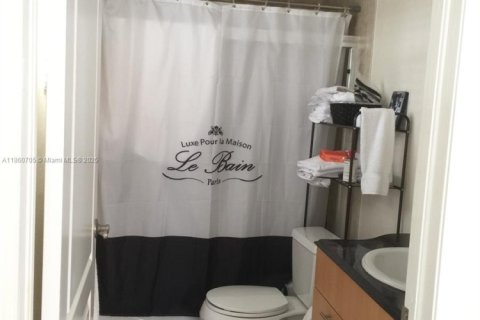 Copropriété à louer à Miami, Floride: 2 chambres, 81.01 m2 № 1891420 - photo 13