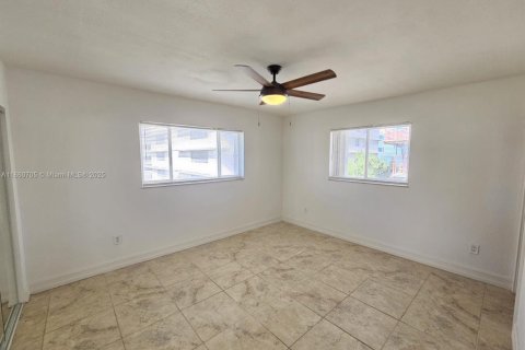 Copropriété à louer à Miami, Floride: 2 chambres, 81.01 m2 № 1891420 - photo 23