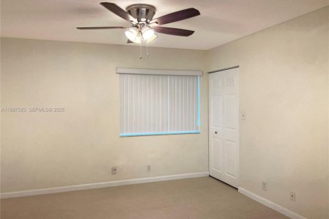 Купить кондоминиум в Майами, Флорида 2 спальни, 113.71м2, № 2048905 - фото 16