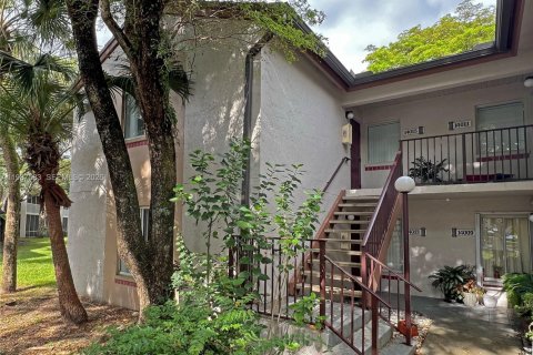 Купить кондоминиум в Майами, Флорида 2 спальни, 113.71м2, № 2048905 - фото 3