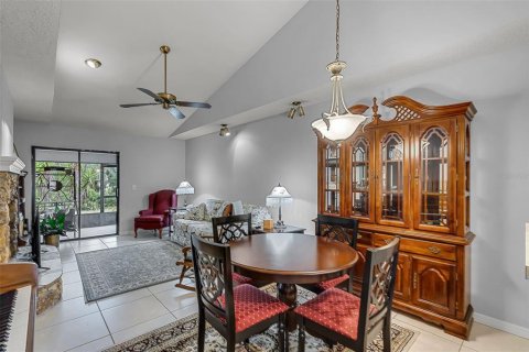 Купить кондоминиум в Лонгвуд, Флорида 5 комнат, 130.62м2, № 1746508 - фото 15