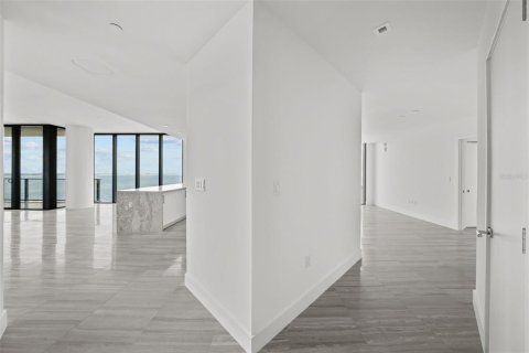 Condominio en alquiler en Tampa, Florida, 3 dormitorios, 273.13 m2 № 1796619 - foto 7