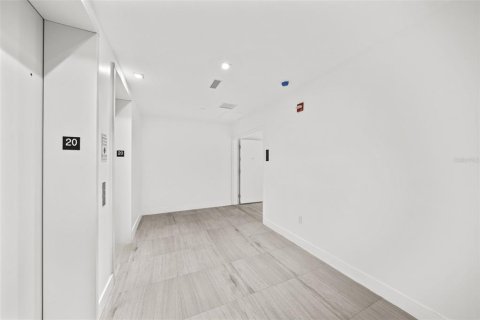 Condominio en alquiler en Tampa, Florida, 3 dormitorios, 273.13 m2 № 1796619 - foto 19