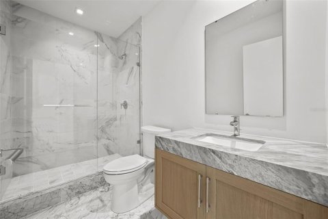 Condominio en alquiler en Tampa, Florida, 3 dormitorios, 273.13 m2 № 1796619 - foto 9