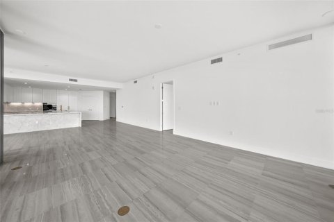Condominio en alquiler en Tampa, Florida, 3 dormitorios, 273.13 m2 № 1796619 - foto 25