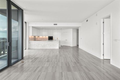 Condominio en alquiler en Tampa, Florida, 3 dormitorios, 273.13 m2 № 1796619 - foto 24