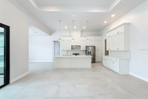 House in Port Charlotte, Florida 3 bedrooms, 200.85 sq.m. № 2141189 - photo 18